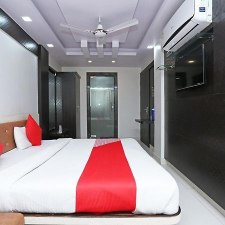 בהופאל Collection O 3995 Hotel Shree Kishan Palace מראה חיצוני תמונה