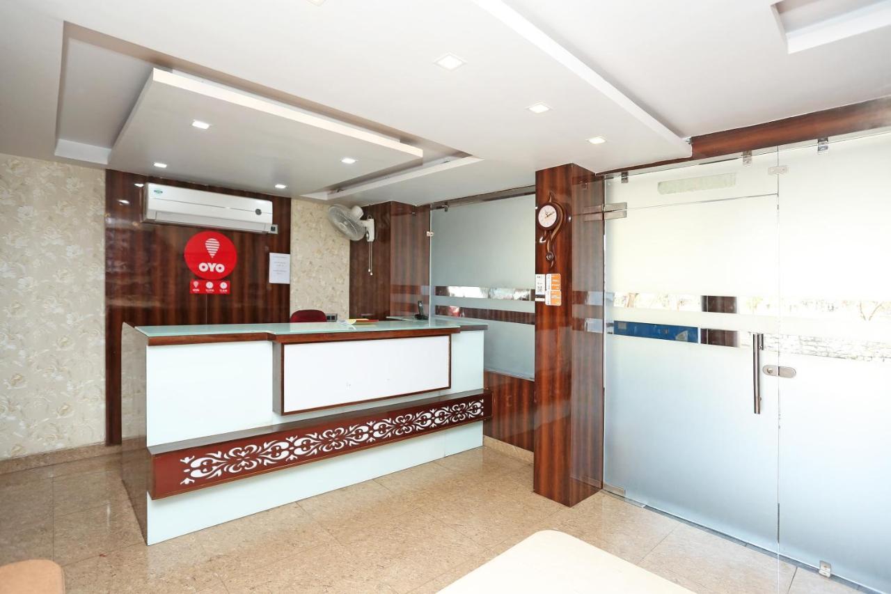 בהופאל Collection O 3995 Hotel Shree Kishan Palace מראה חיצוני תמונה
