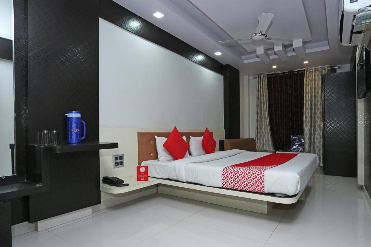 בהופאל Collection O 3995 Hotel Shree Kishan Palace מראה חיצוני תמונה