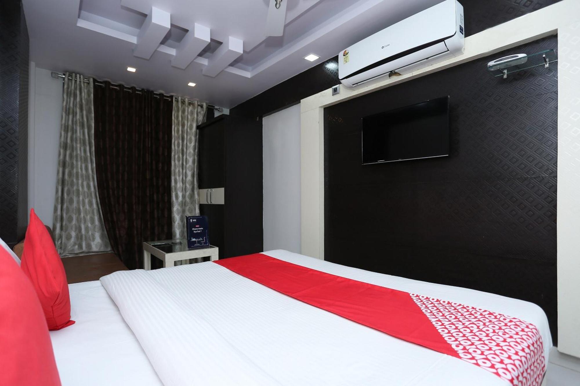 בהופאל Collection O 3995 Hotel Shree Kishan Palace מראה חיצוני תמונה