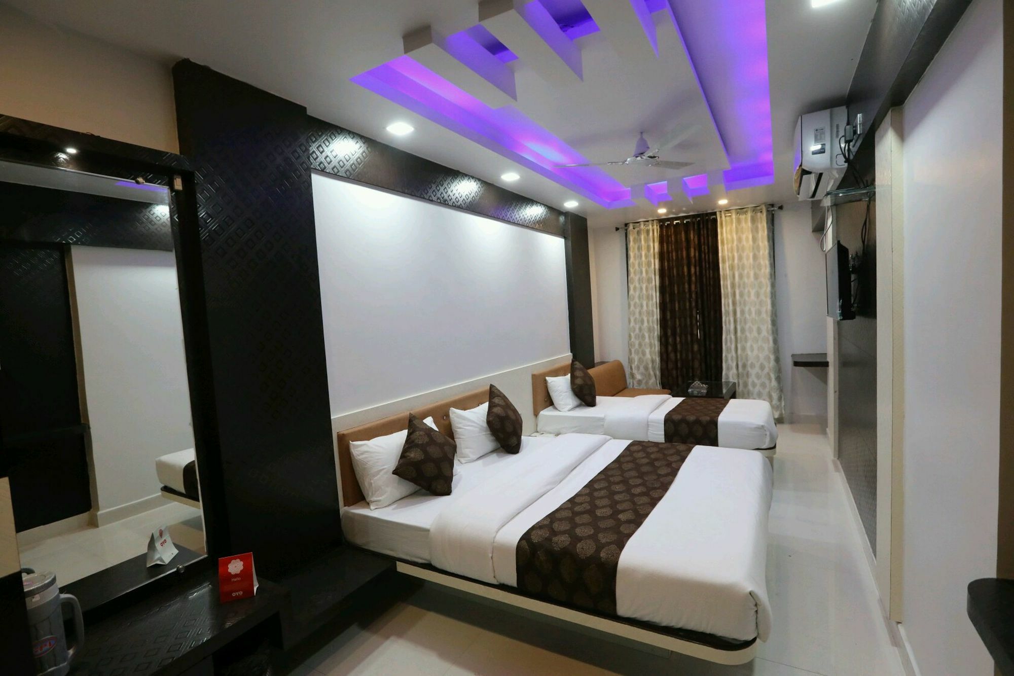 בהופאל Collection O 3995 Hotel Shree Kishan Palace מראה חיצוני תמונה